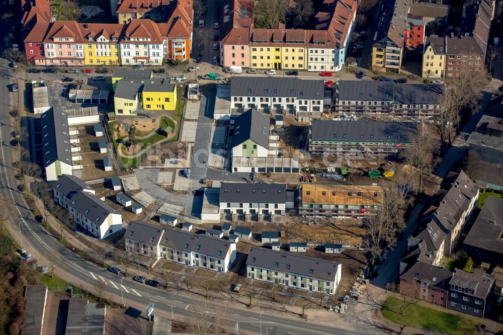 Oberhausen aus der Vogelperspektive: Neubau- Wohngebiet und Baustellen einer Einfamilienhaus- Siedlung an der Rheinischen Straße im Stadtteil Osterfeld in Oberhausen im Bundesland Nordrhein-Westfalen