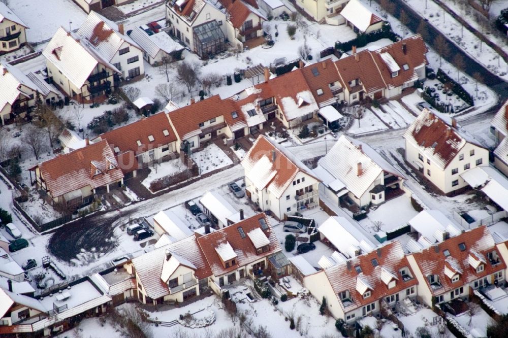 Kandel von oben - Neubau- Wohngebiet einer Einfamilienhaus- Siedlung Kandel Im Kirschgarten in Kandel im Bundesland Rheinland-Pfalz