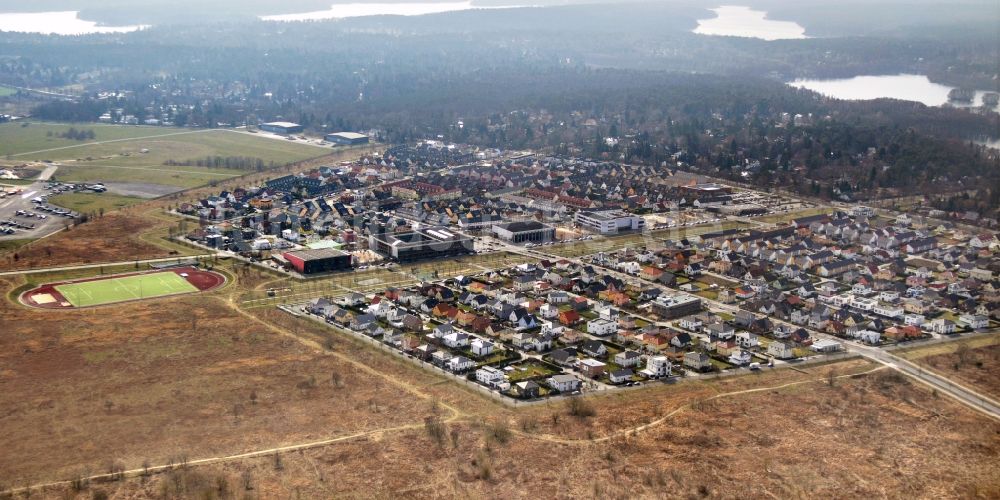 Berlin von oben - Neubau- Wohngebiet einer Einfamilienhaus- Siedlung Landstadt Gatow im Ortsteil Gatow in Berlin