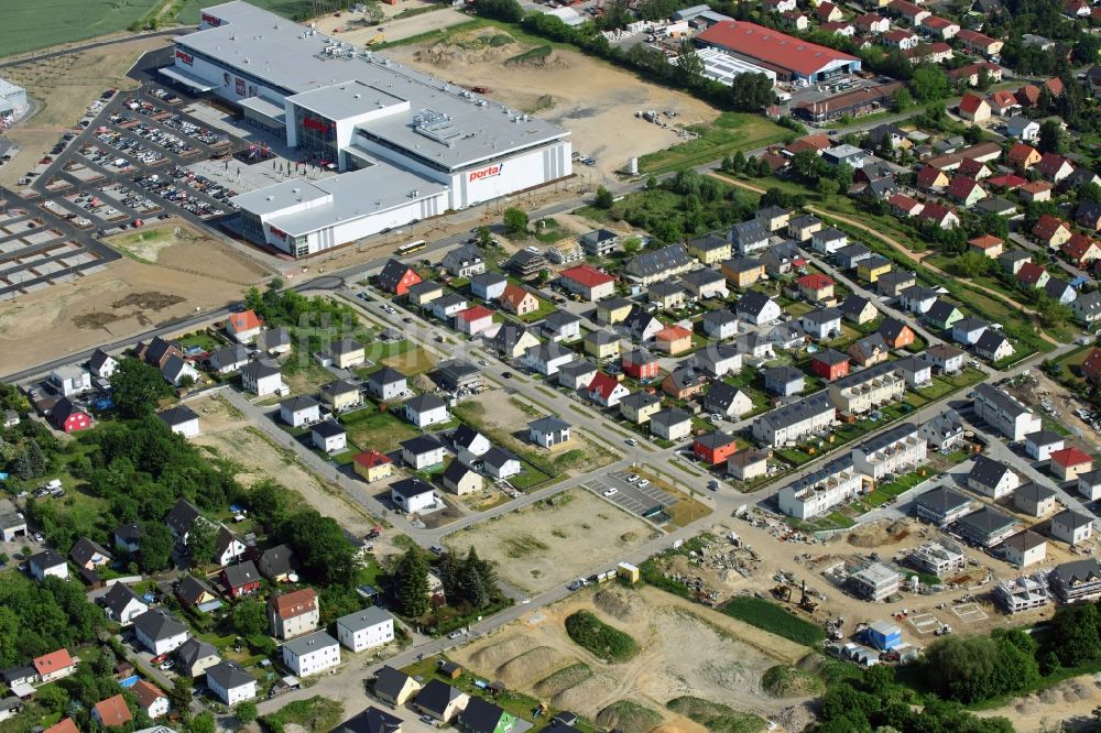 Luftbild Berlin - Neubau- Wohngebiet der Einfamilienhaus- Siedlung Theodorpark im Ortsteil Mahlsdorf in Berlin, Deutschland