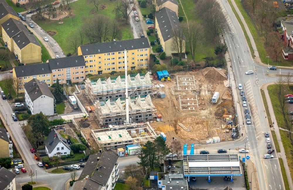 Heiligenhaus aus der Vogelperspektive: Neubau- Wohngebiet einer Reihenhaus- Siedlung der Deutschen Reihenhaus AG an der an der Ratinger Straße Ecke Bergische Straße in Heiligenhaus im Bundesland Nordrhein-Westfalen, Deutschland