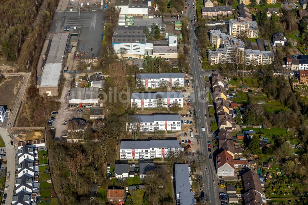 Luftbild Bochum - Neubau- Wohngebiet einer Reihenhaus- Siedlung entlang der Prinz-Regenten-Straße in Bochum im Bundesland Nordrhein-Westfalen, Deutschland