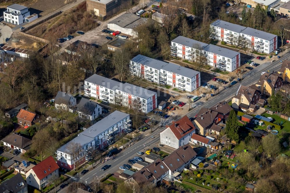 Luftaufnahme Bochum - Neubau- Wohngebiet einer Reihenhaus- Siedlung entlang der Prinz-Regenten-Straße in Bochum im Bundesland Nordrhein-Westfalen, Deutschland