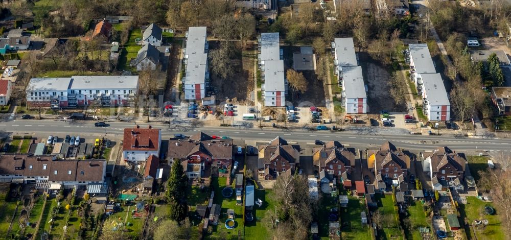 Bochum von oben - Neubau- Wohngebiet einer Reihenhaus- Siedlung entlang der Prinz-Regenten-Straße in Bochum im Bundesland Nordrhein-Westfalen, Deutschland