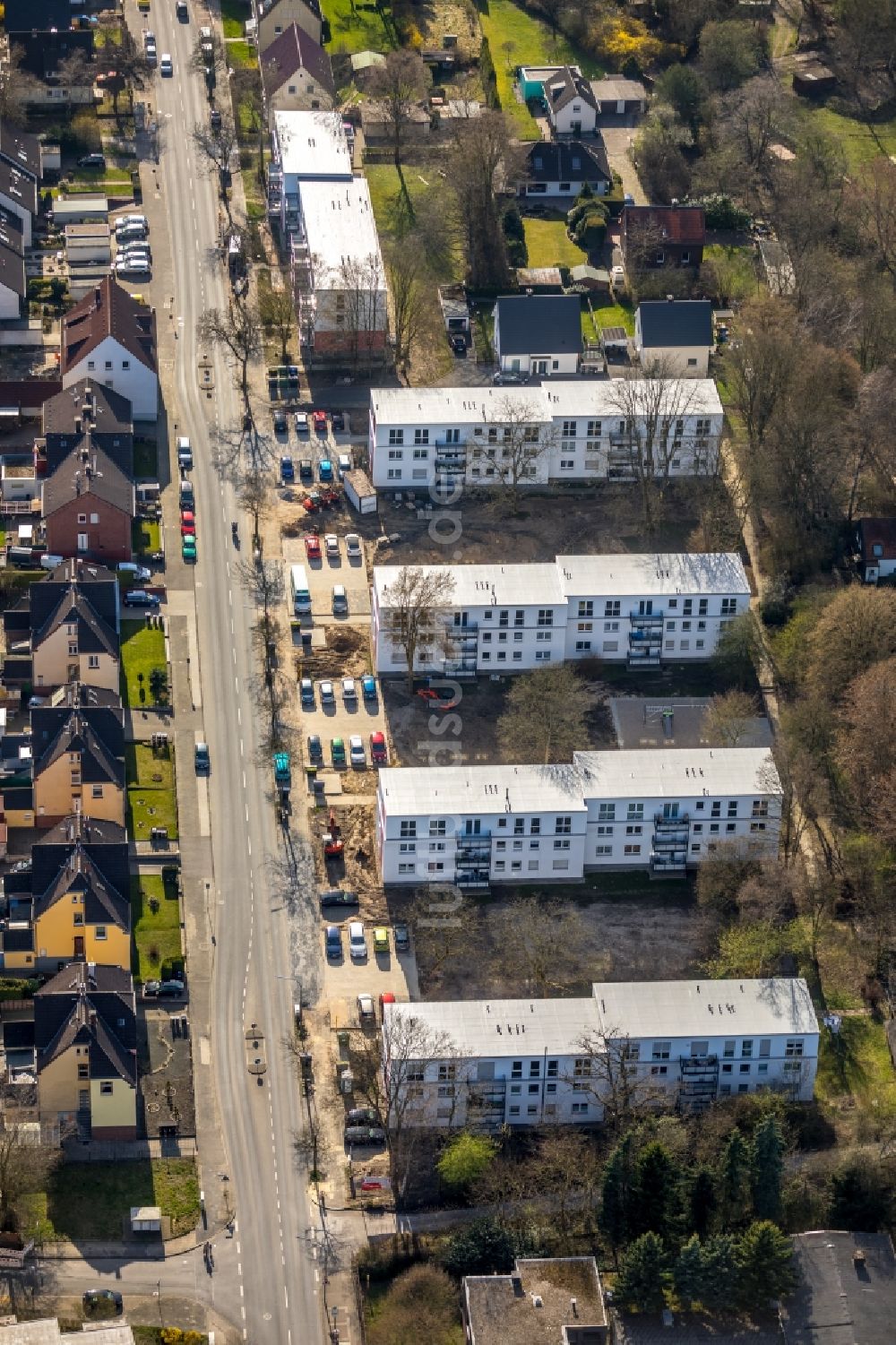 Luftbild Bochum - Neubau- Wohngebiet einer Reihenhaus- Siedlung entlang der Prinz-Regenten-Straße in Bochum im Bundesland Nordrhein-Westfalen, Deutschland