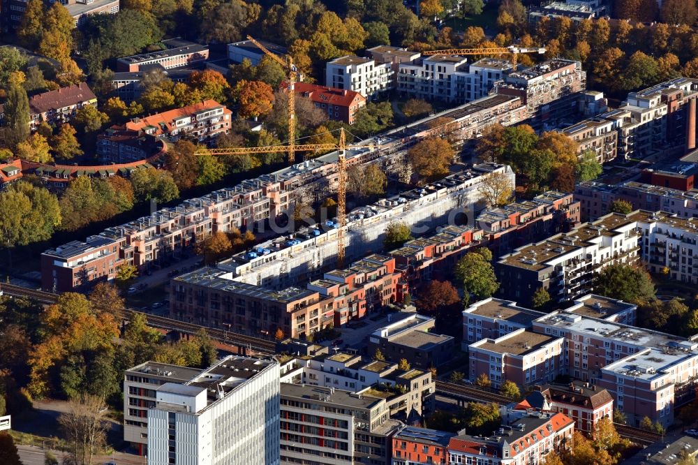 Luftbild Hamburg - Neubau- Wohngebiet einer Reihenhaus- Siedlung upTOWNHOUSES im Hamburger Quartier Finkenau im Ortsteil Uhlenhorst in Hamburg, Deutschland