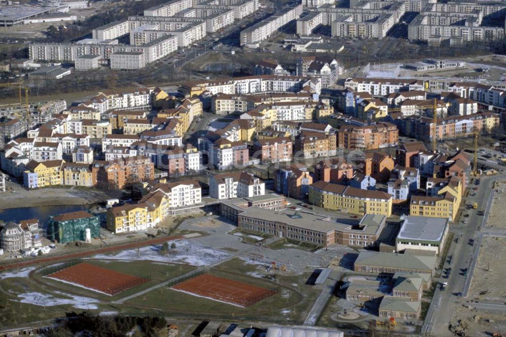 POTSDAM / BRANDENBURG aus der Vogelperspektive: Neubau des Wohngebiets Am Kirchsteigfeld in Potsdam. 1995