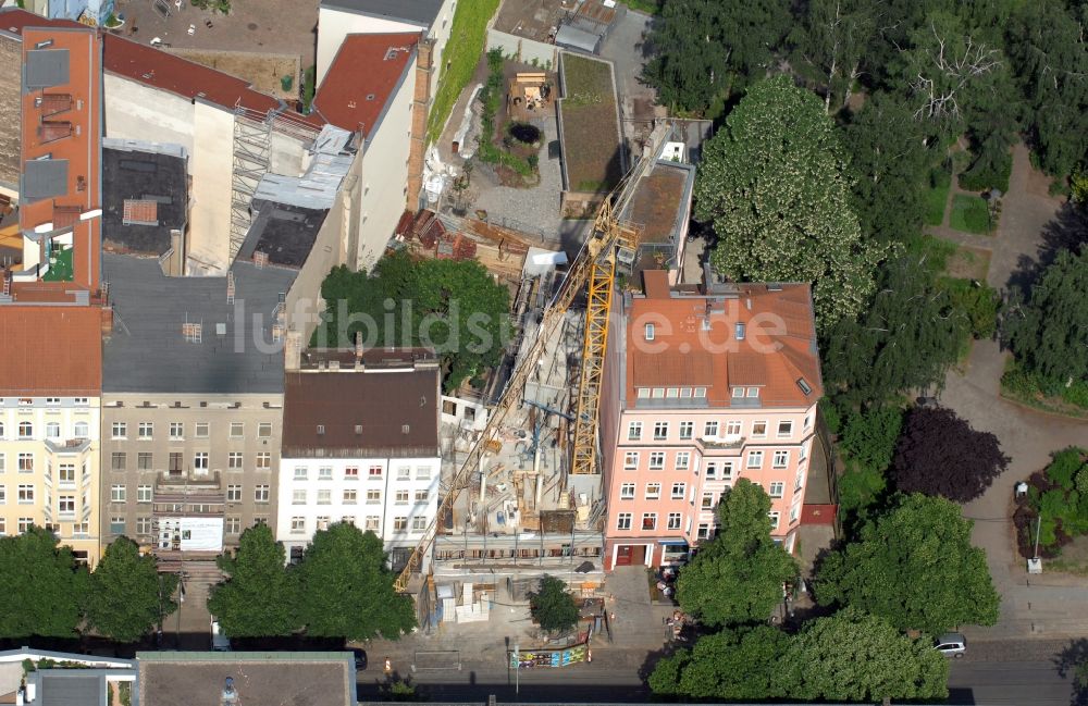 Luftbild Berlin - Neubau eines Wohnhauses in Berlin