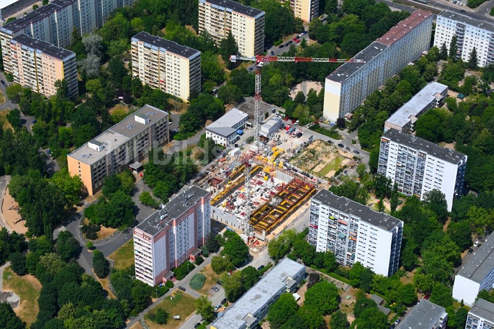 Luftaufnahme Berlin - Neubau eines Wohnhauses an der Marchwitzastraße im Ortsteil Marzahn in Berlin, Deutschland