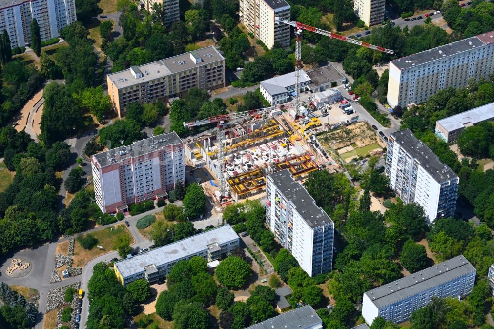 Berlin aus der Vogelperspektive: Neubau eines Wohnhauses an der Marchwitzastraße im Ortsteil Marzahn in Berlin, Deutschland