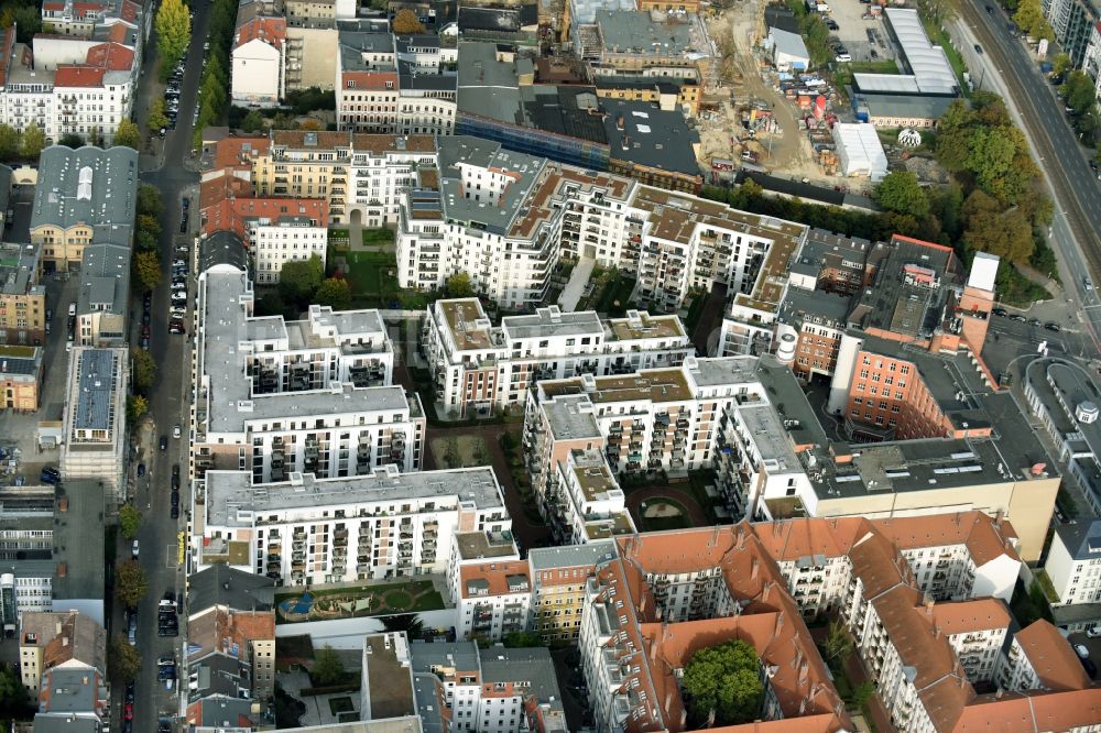 Berlin aus der Vogelperspektive: Neubau des Wohnquartier La Vie in Berlin Prenzlauer Berg