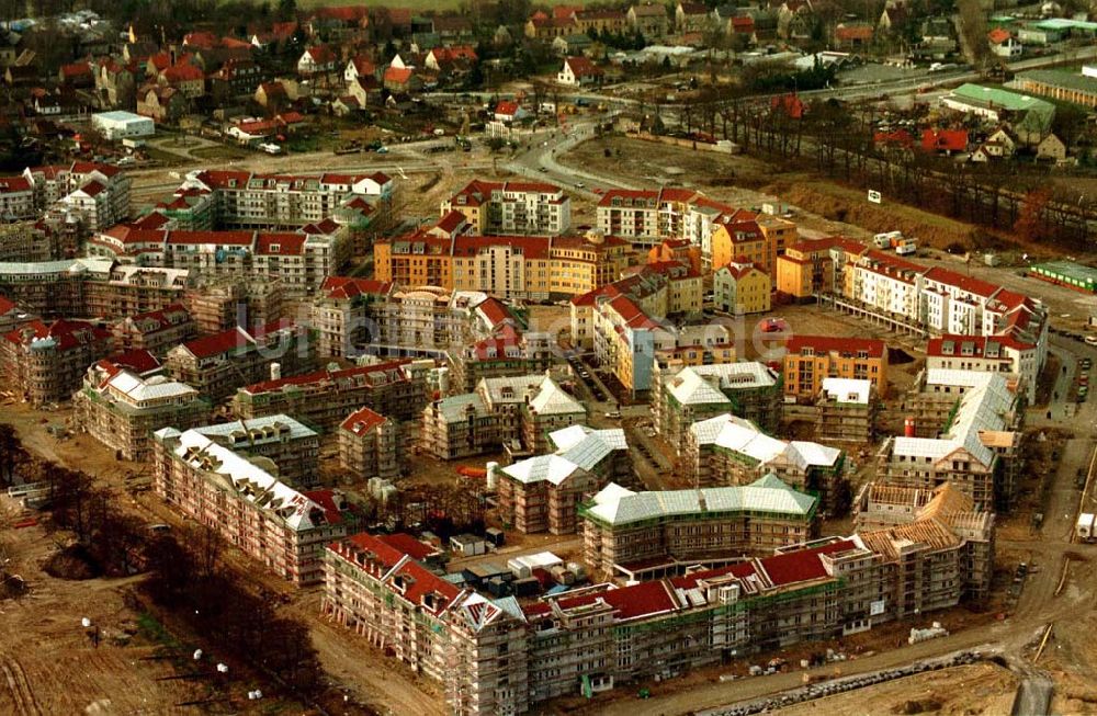 Potsdam von oben - 02.1995 Neubau einer Wohnsidlung am Kirchsteigfeld in Potsdam - Drehwitz