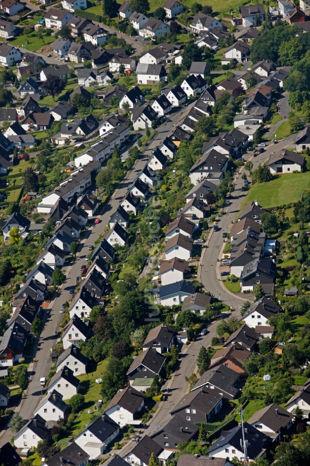 Olpe von oben - Neubau- Wohnsiedlung an der Bodelschwingstraße in Olpe im Bundesland Nordrhein-Westfalen