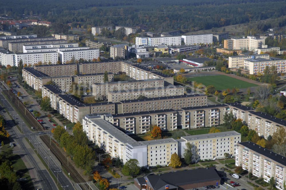 Brandenburg aus der Vogelperspektive: Neubaugebiet entlang der Friedrich-Grasow-Straße in Brandenburg Nord