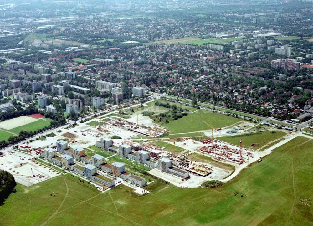 Luftbild München - Neubaugebietsfläche Siedlung Am Harthof in Milbertshofen in München.