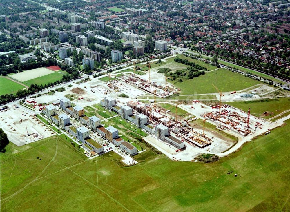 Luftaufnahme München - Neubaugebietsfläche Siedlung Am Harthof in Milbertshofen in München.