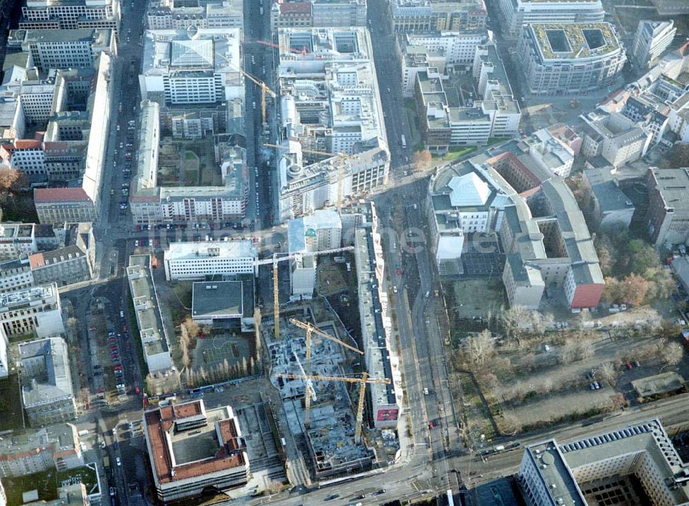 Berlin von oben - Neubauobjekt an der Tschechischen Botschaft in der Wilhelmstraße / Ecke Leipziger Straße in Berlin - Mitte