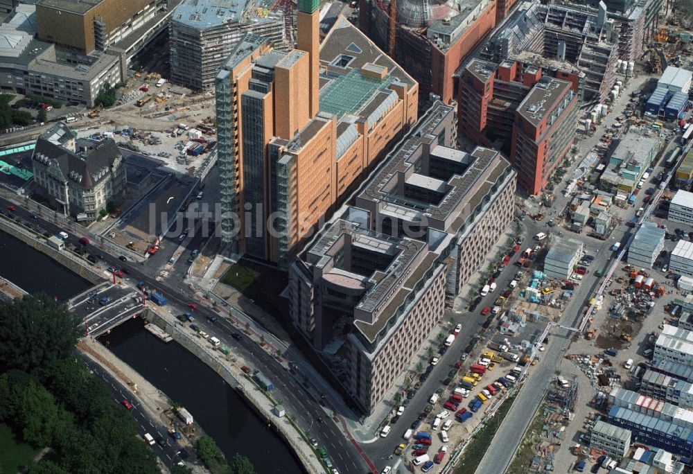 Luftbild Berlin Lichtenberg - Neubauten am des Bundesverband der Deutschen Volksbanken und Raiffeisenbanken BVR e.V. und des debis- Haus im Quartier Daimler am Potsdamer Platz in Berlin