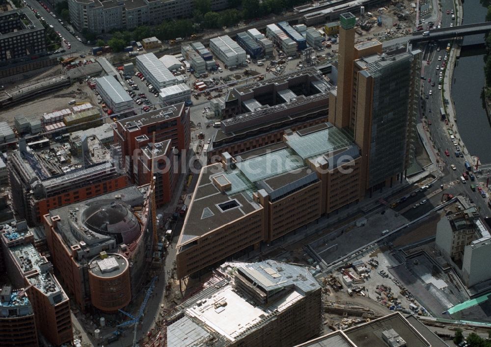 Luftbild Berlin Lichtenberg - Neubauten am des Bundesverband der Deutschen Volksbanken und Raiffeisenbanken BVR e.V. und des debis- Haus im Quartier Daimler am Potsdamer Platz in Berlin