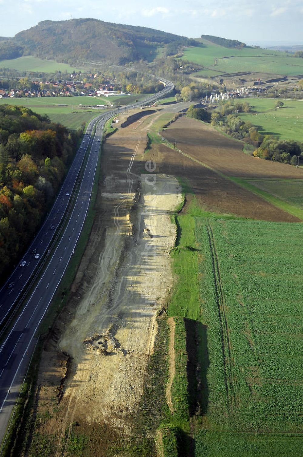 Luftaufnahme SÄTTELSTÄDT - Neubautrasse der BAB A 4 - Umfahrung Hörselberge in Thüringen bei Sättelstädt