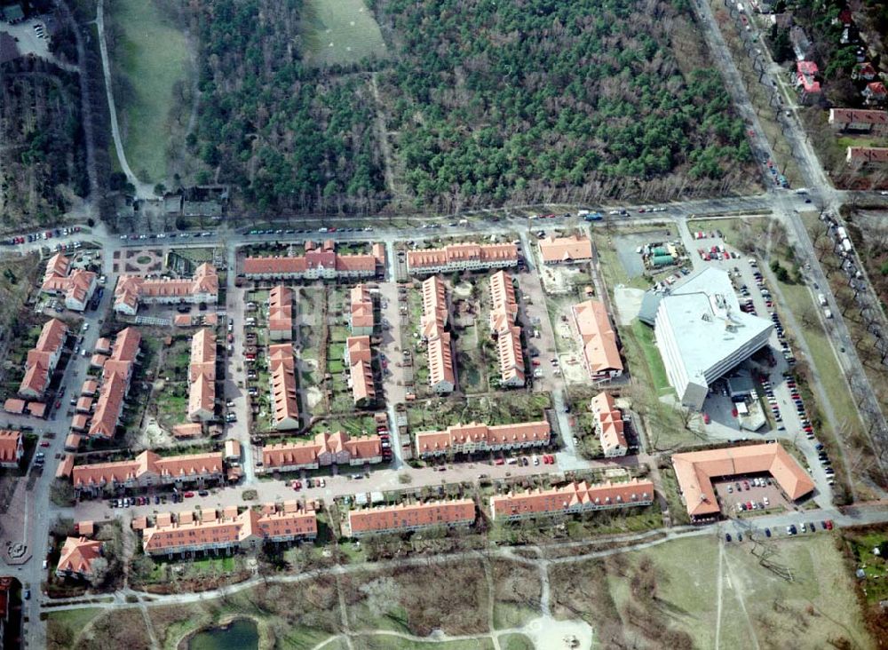 Luftbild Berlin - Zehlendorf / Schlachtensee - Neubauwohngebiet Schlachtensee - Süd an der Potsdamer Chaussee in Berlin - Zehlendorf.