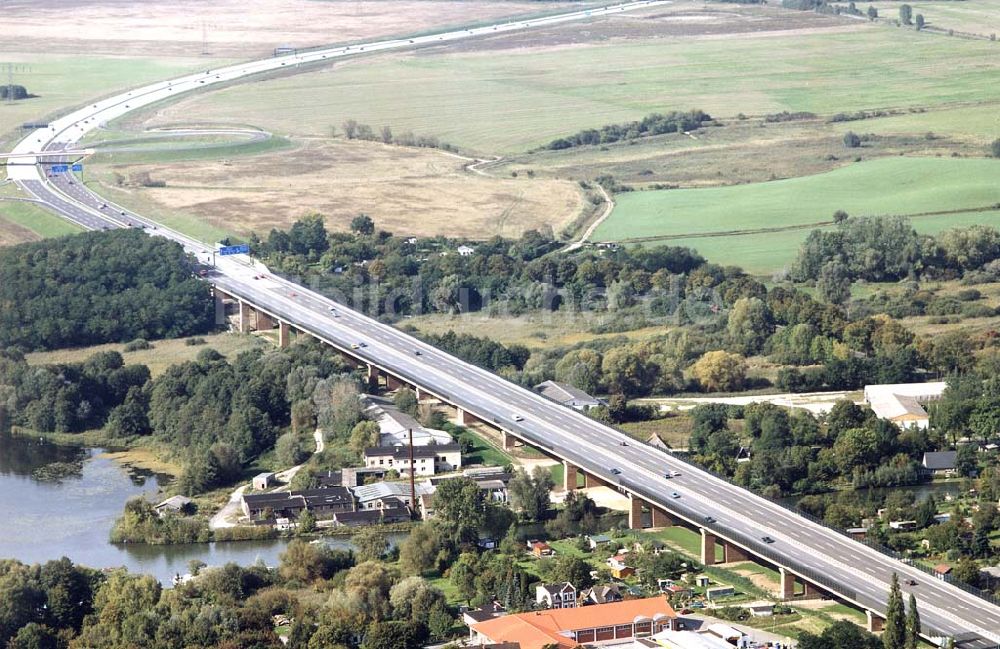 Rüdersdorf / Brandenburg von oben - Neue Autobahnbrücke Rüdersdorf am östlichen Berliner Ring.