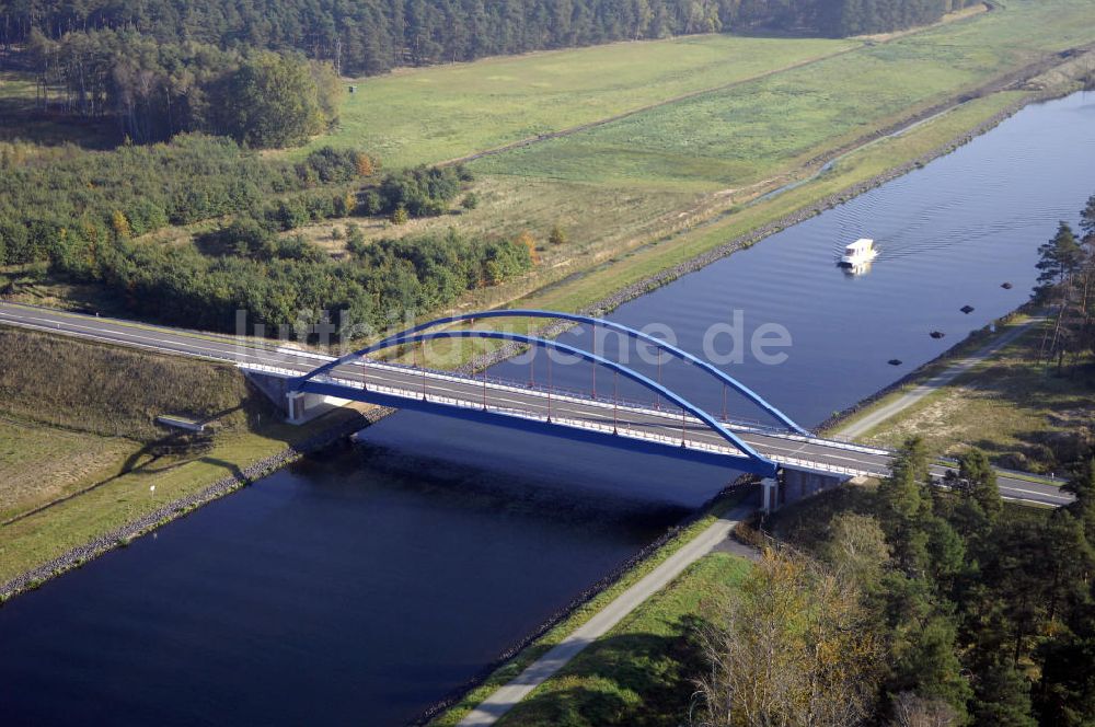 Wusterwitz aus der Vogelperspektive: neue Brücke über dem Elbe - Havel - Kanal im Zuge des Baus der L96