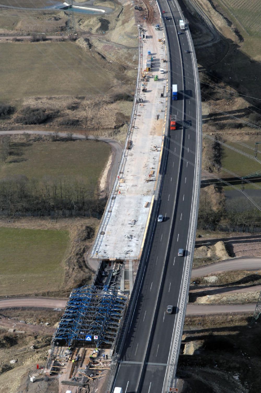 Ettenhausen von oben - Neue A4 - Nesseltalbrücke Ettenhausen - new nesselthal - bridge on the motorway course E40 / A4 in thuringia