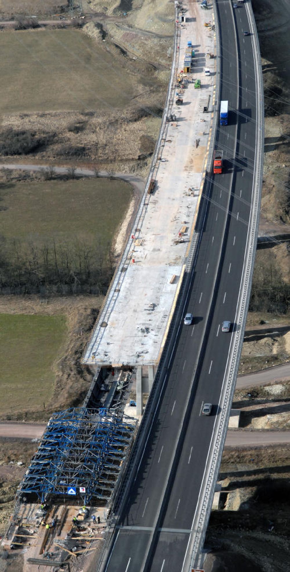 Ettenhausen aus der Vogelperspektive: Neue A4 - Nesseltalbrücke Ettenhausen - new nesselthal - bridge on the motorway course E40 / A4 in thuringia