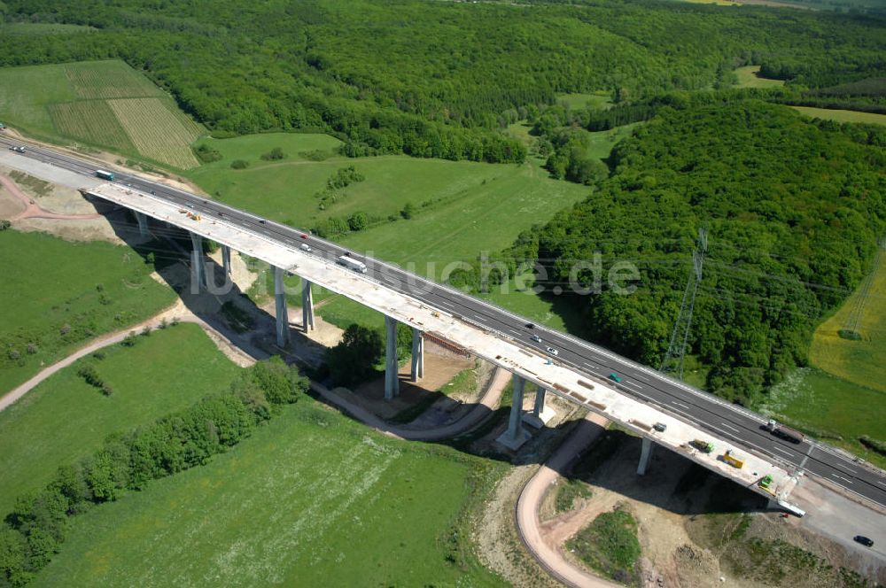 Luftaufnahme Ettenhausen - Neue A4 - Nesseltalbrücke Ettenhausen - new nesselthal - bridge on the motorway course E40 / A4 in thuringia