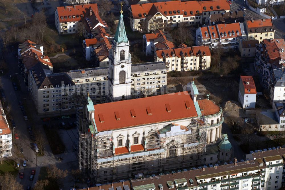 Luftbild München - Neue Pfarrkirche St. Margaret