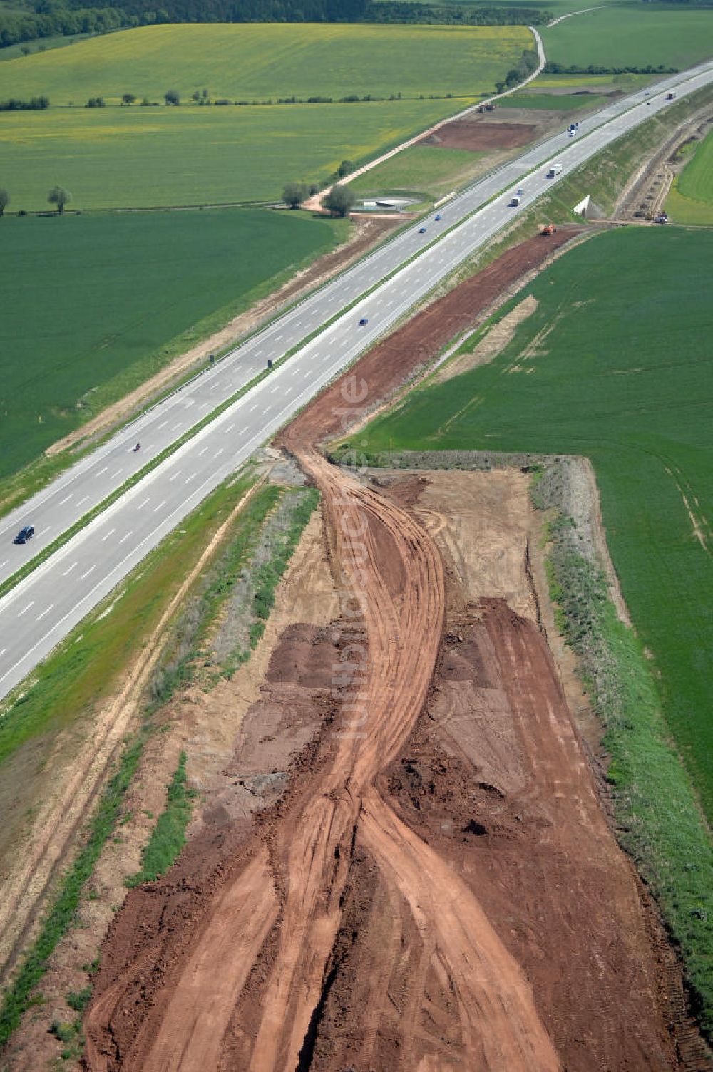 Luftbild Hötzelsroda - Neuer A4 -Autobahnverlauf bei Hötzelsroda - new A4 motorway course E40 / A4 near Hötzelsroda in thuringia