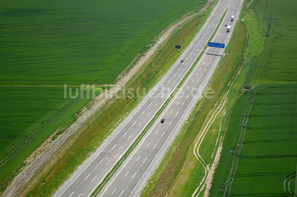 Luftbild Hötzelsroda - Neuer A4 -Autobahnverlauf bei Hötzelsroda - new A4 motorway course E40 / A4 near Hötzelsroda in thuringia