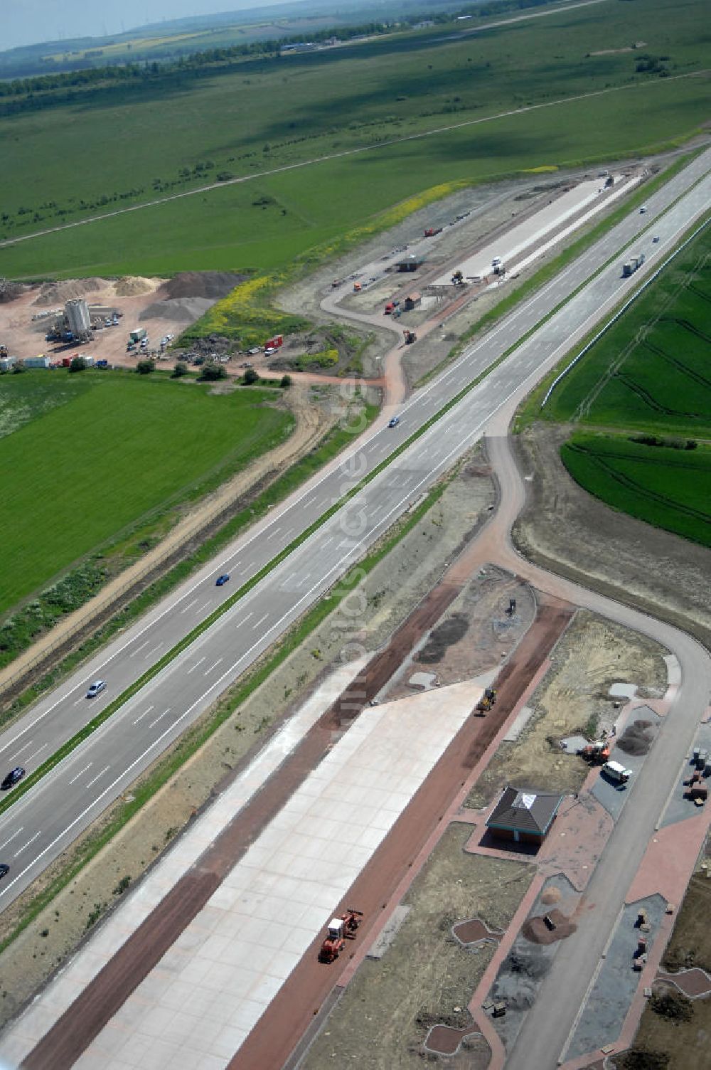 Luftbild Hötzelsroda - Neuer A4 -Autobahnverlauf bei Hötzelsroda - new A4 motorway course E40 / A4 near Hötzelsroda in thuringia