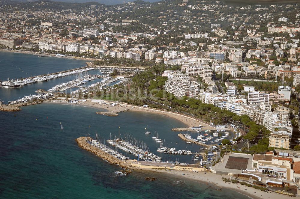 Cannes von oben - Neuer Hafen Port Pierre Canto von Cannes in Palm Beach