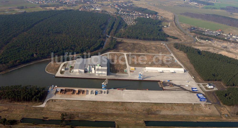 Schwedt / Oder von oben - Neuer Hafen Schwedt / Oder in Brandenburg