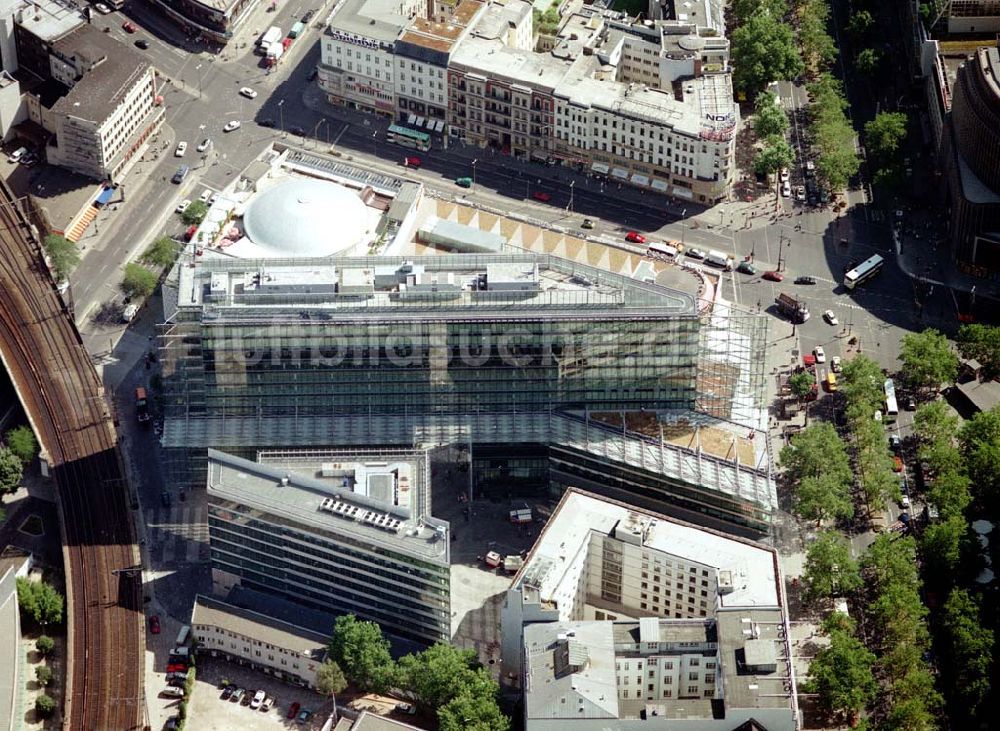 Berlin - Charlottenburg von oben - Neuerbautes Kranzlereck am Berliner Kurfürstendamm in Berlin - Charlottenburg.