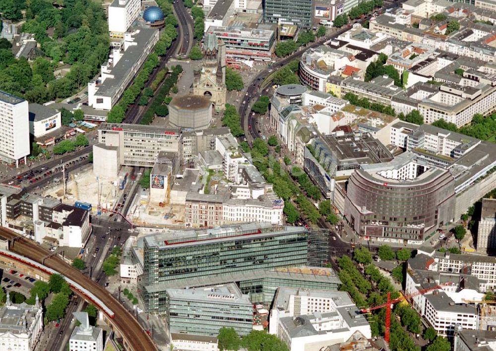 Berlin von oben - Neuerbautes Kranzlereck der DIFA am Berliner Kurfürstendamm in Berlin - Charlottenburg. 08.07.02