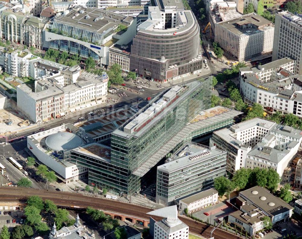 Berlin von oben - Neuerbautes Kranzlereck der DIFA am Berliner Kurfürstendamm in Berlin - Charlottenburg. 08.07.02