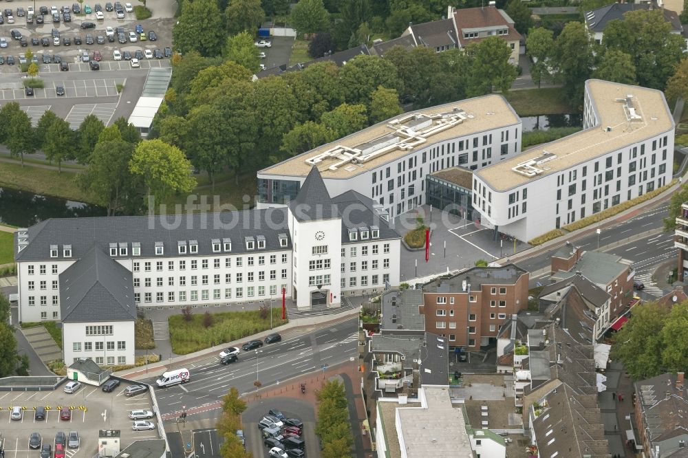 Luftbild Moers - Neues und Altes Rathaus von Moers im Bundesland Nordrhein-Westfalen