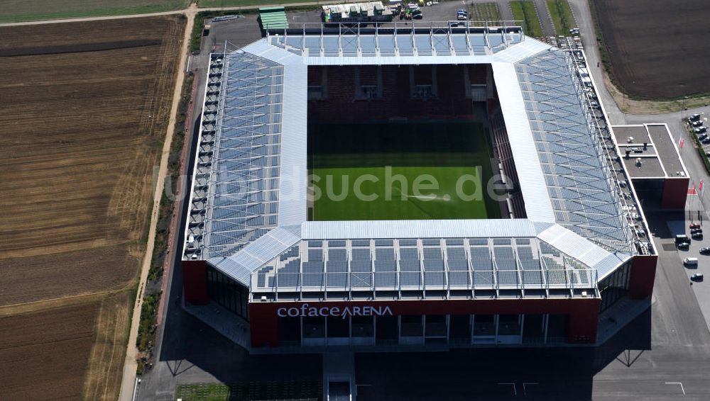 Mainz aus der Vogelperspektive: Neues eingeweihtes Fußball- Stadion Coface-Arena in Mainz