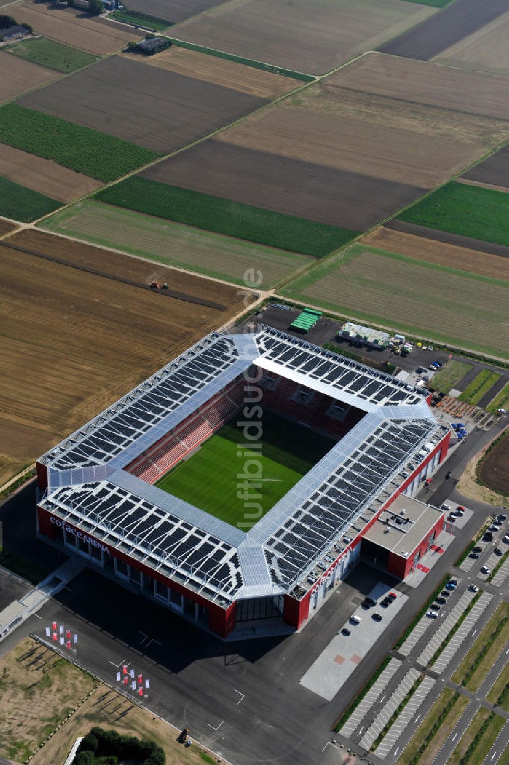 Mainz aus der Vogelperspektive: Neues eingeweihtes Fußball- Stadion Coface-Arena in Mainz