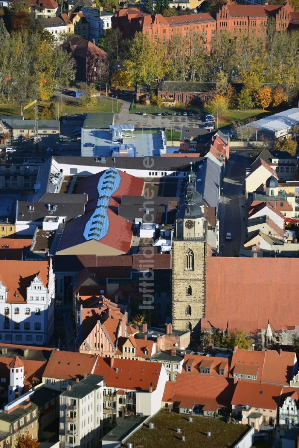 Wittenberg aus der Vogelperspektive: Neues Einkaufszentrums Arsenal in der Innensatdt von Wittenberg in Sachsen-Anhalt