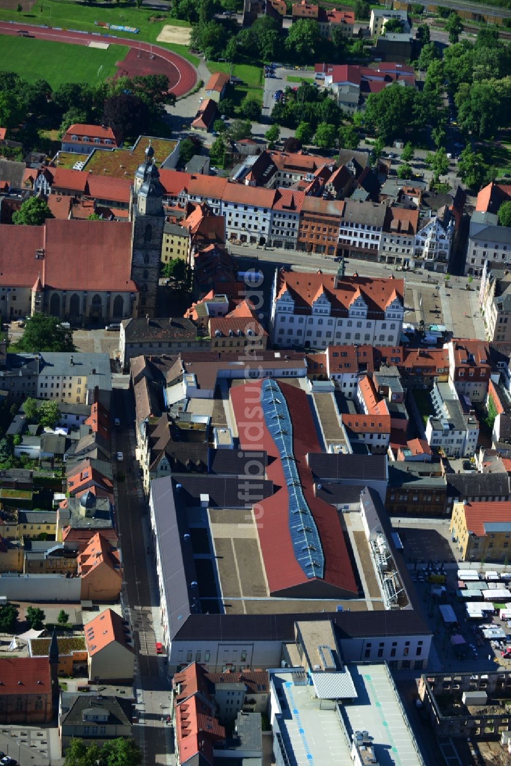 Wittenberg aus der Vogelperspektive: Neues Einkaufszentrums Arsenal in der Innensatdt von Wittenberg in Sachsen-Anhalt