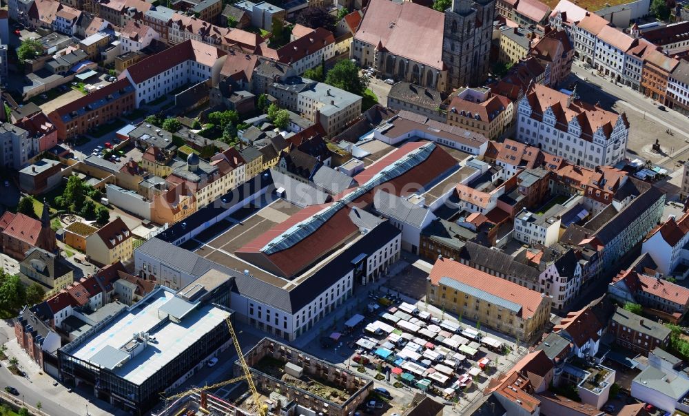 Wittenberg von oben - Neues Einkaufszentrums Arsenal in der Innensatdt von Wittenberg in Sachsen-Anhalt