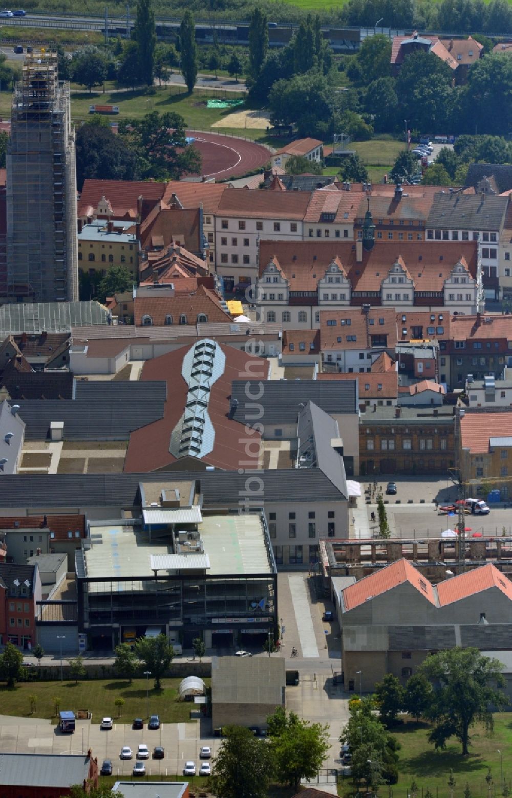 Wittenberg von oben - Neues Einkaufszentrums Arsenal in der Innensatdt von Wittenberg in Sachsen-Anhalt