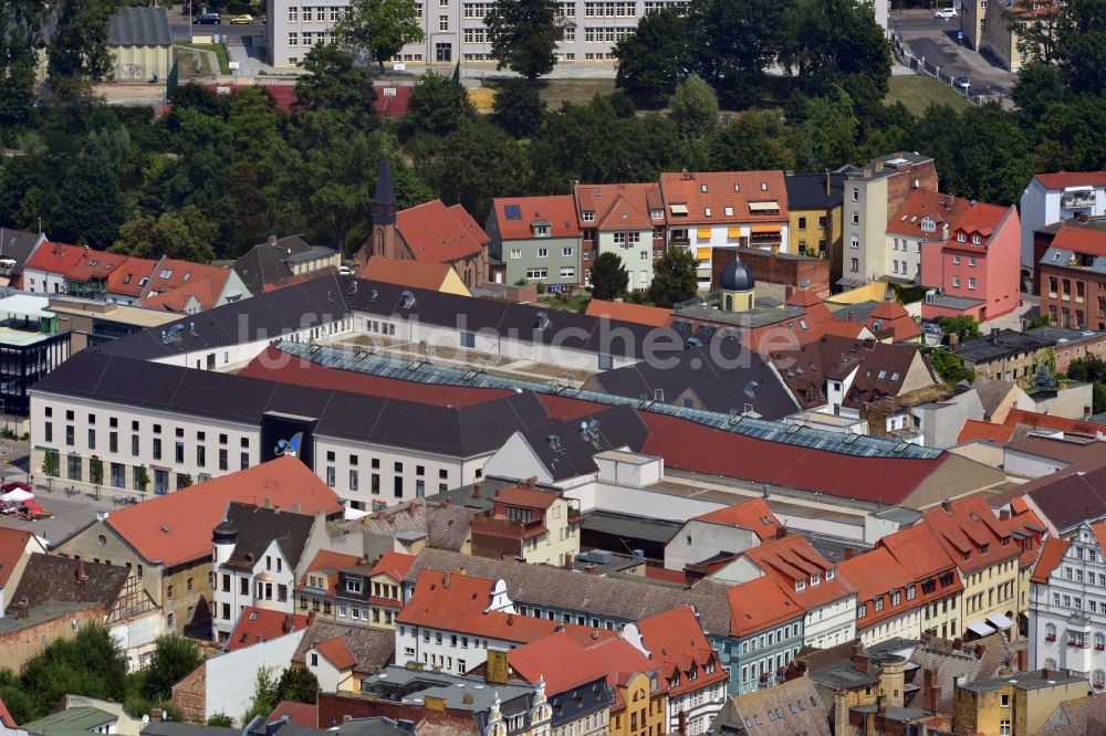 Luftaufnahme Wittenberg - Neues Einkaufszentrums Arsenal in der Innensatdt von Wittenberg in Sachsen-Anhalt