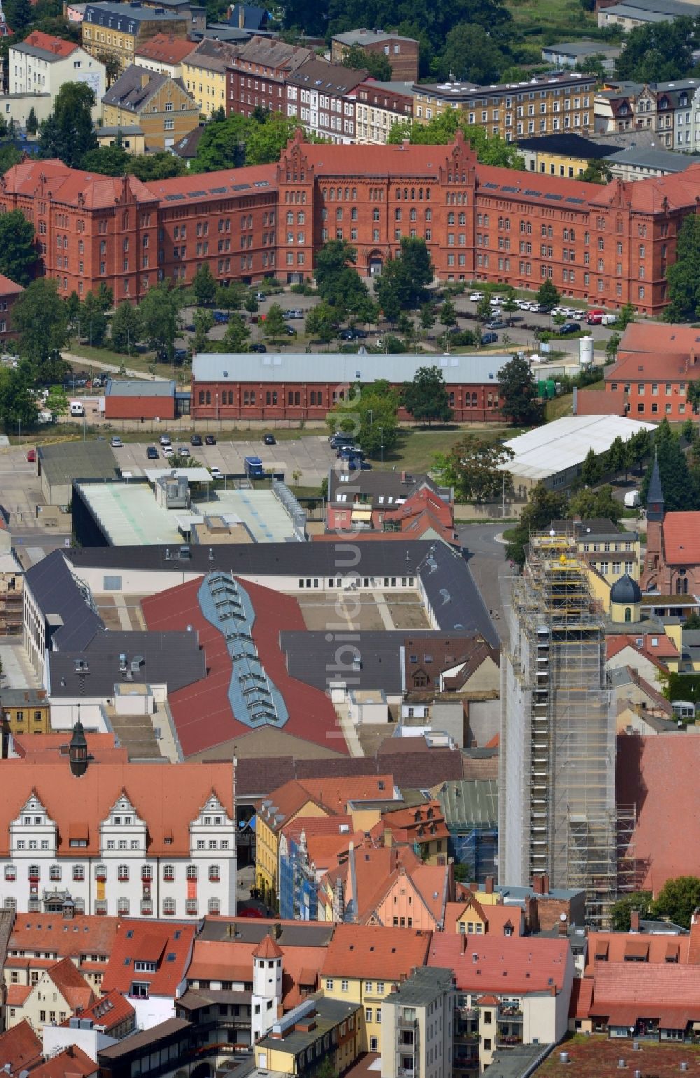 Wittenberg von oben - Neues Einkaufszentrums Arsenal in der Innensatdt von Wittenberg in Sachsen-Anhalt