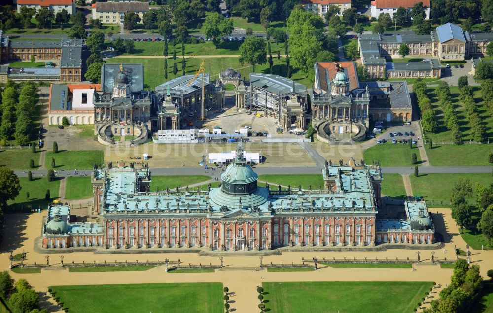 Potsdam von oben - Neues Palais und die Communs in Potsdam