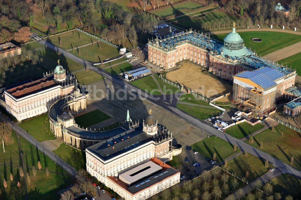 Potsdam aus der Vogelperspektive: Neues Palais und die Communs on Potsdam im Bundesland Brandenburg